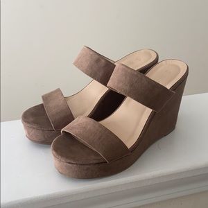 Brown/tan fall sandals